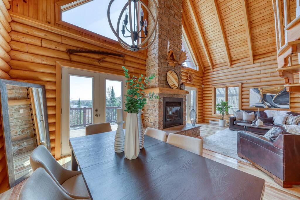 Le Courchevel Luxe Chalet - Private Pool - Jacuzzi - Ski Saint Adolphe D'Howard 외부 사진